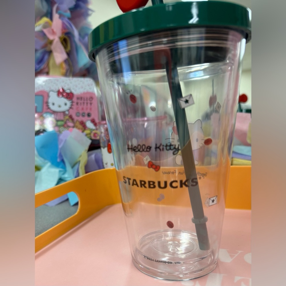 ‼️2025 Starbucks Korea‼️ Hello Kitty Clear 16 oz Tumbler Cup with Red Bow - Picture 3 of 6